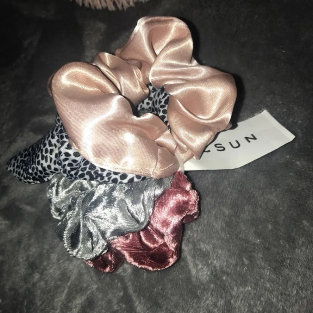 pacsun 4 pack scrunchies